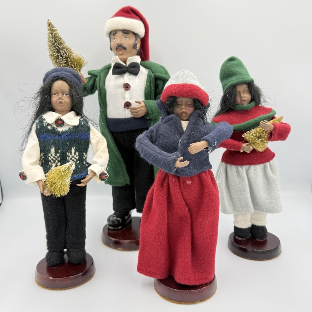 Set 4‎ Vintage Christmas Carolers Figurines African American Holiday Decor READ